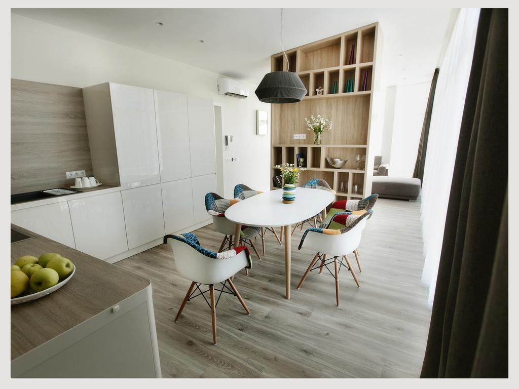 Linden Home Klaipeda Centrum Apartment Rum bild
