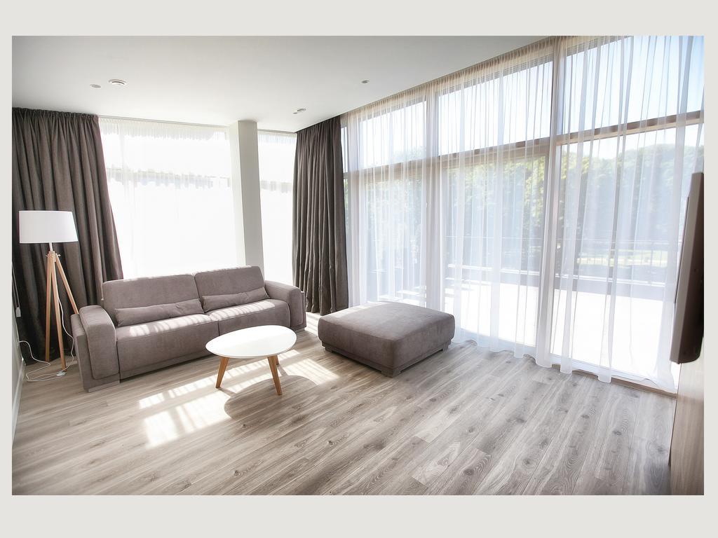 Linden Home Klaipeda Centrum Apartment Rum bild